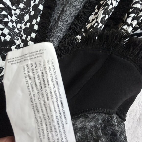 Joseph Ribkoff Womens Black White Geometric Fringe Blazer Jacket Size 12 Stretch - Picture 4 of 8